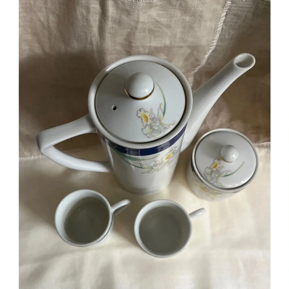 Keito Vintage Tea Set